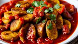 Aloko (fried Plantains With Spicy Tomato Sauce)