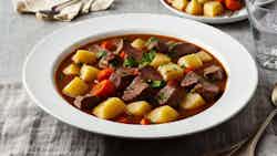Beef and Potato Stew (Tocăniță de Vita cu Cartofi)