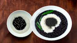 Black Glutinous Rice Porridge (bubur Pulut Hitam)