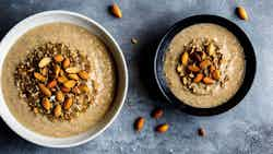 Bouillie De Millet Au Miel Et Aux Noix (millet Porridge With Honey And Nuts)