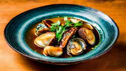 Braised Abalone With Oyster Sauce
