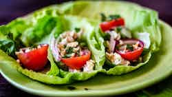 Bungkus Salad Konk Dengan Daun Selada (conch Salad Lettuce Wraps)