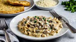 Creamy Chicken And Mushroom Stroganoff