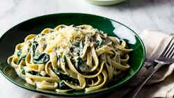 Creamy Mushroom And Spinach Pasta