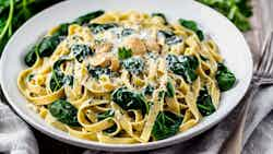 Creamy Spinach And Mushroom Pasta