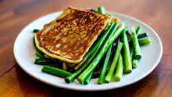 Crispy Fried Scallion Pancake (Suān Cōngyóubǐng)