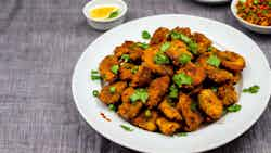 Crunchy Cashew Pakoda (ಗೋಡಂಬೇ ಪಕೋಡ)