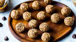 Dairy-free Almond Butter Energy Balls