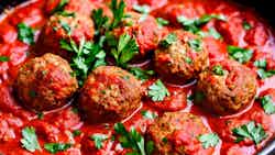 Dawood Basha (lebanese Meatballs In Tomato Sauce)