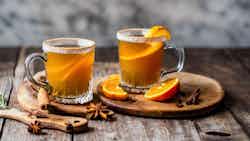 Dorset's Autumn Elixir: Mulled Dorset Apple Cider With Spices And Orange