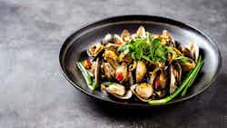 Dou Chi Chao Bei Fen (stir-fried Clams With Black Bean Sauce)