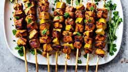 Espetinhos De Satay De Frango Eurasiano (eurasian Chicken Satay Skewers)