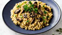 Estonian-style Barley Risotto with Wild Mushrooms (Eesti stiilis odrajäätis metsaseentega)