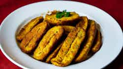 Fried Plantains With Creole Dip