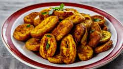 Fried Plantains With Spicy Tomato Sauce