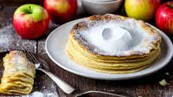 German Apple Strudel Pancakes (Deutsche Apfelstrudel-Pfannkuchen)