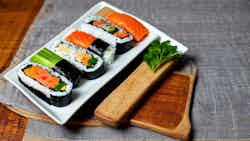 Gimbap Sushi Rolls (김밥)