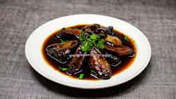 Gon Gong Jeung Ji (braised Duck Feet With Black Bean Sauce)