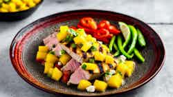 Grilled Tuna with Mango Salsa (Thon Grillé avec Salsa de Mangue)