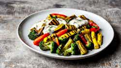 Grilled Vegetables with Yogurt Sauce (Perime të Grilla me Sos Kos)