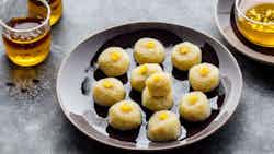 Gui Hua Tang Yuan (sweet Osmanthus Rice Balls)