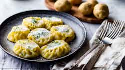 Kashubian Potato Dumplings (Pomeranian Kluski śląskie)