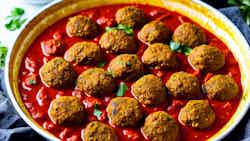Key Wat Firfir (eritrean Style Meatball Curry)