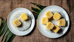 Kue Pancong Kelapa (coconut Milk Rice Cake)