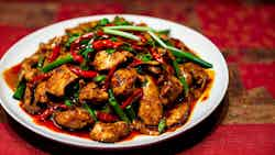 La Zi Ji (spicy Szechuan Chicken)