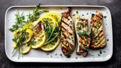 Lemon and Herb Grilled Swordfish (Espadon grillé au citron et aux herbes)
