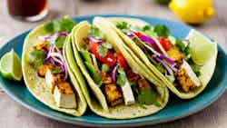 Lemongrass Tofu Tacos (Tacos de Tofu de Hierba de Limón)