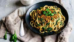 Lentil and Spinach Pasta (Yemiser Be'selenge Firfir)