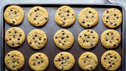 Low-carb Peanut Butter Chocolate Chip Cookies