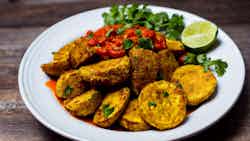 Makara (fried Plantains With Spicy Tomato Dip)
