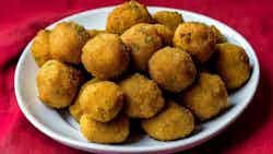 Makemba Na Likofi (fried Cassava Balls)