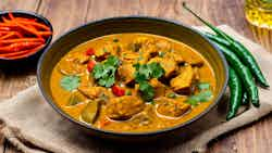 Muya Bai (spicy Chicken Curry)