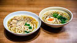 Nagoya-style Miso Nikomi Udon: Thick Miso Soup Udon (Nagoya no Miso Nikomi Udon: Koi Miso Shiru Udon)