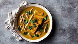 Ngari Bai Nariyal (fish Curry With Coconut Milk)