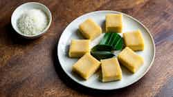 Palm Sugar Rice Cakes (kueh Kosui)