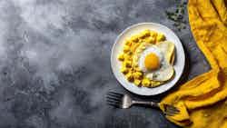Polenta With Cheese And Eggs (mămăligă Cu Brânză Și Ouă)