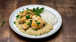 Riz Au Lait De Coco Avec Poulet (coconut Rice With Chicken)