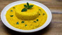 Roz Bhaleeb Bil Mango (creamy Rice Pudding With Mango Sauce)