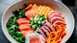 Sashimi Spectacle Sushi Bowl (刺身の壮観な寿司ボウル)