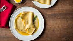 Scrippelle 'mbusse Alla Lancianese: Lanciano-style Crepes In Broth