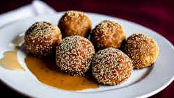 Sesame Balls With Sweet Bean Paste (buchi)