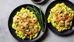 Shanghai Style Scrambled Eggs with Shrimp (上海虾仁炒蛋)