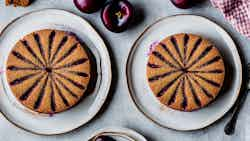 Spiced Plum Cake (Gewürzter Pflaumenkuchen)