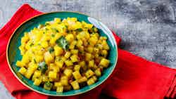 Spicy Pineapple Salsa With Plantain Chips