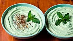 Syrian Yogurt and Mint Dip (Laban bi Na'na)