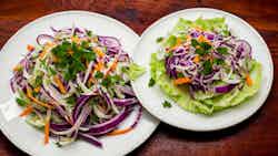 Tangy Pickled Cabbage Salad (Salată de varză murată)